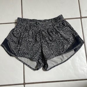 Black and white spotted lulu lemon shorts